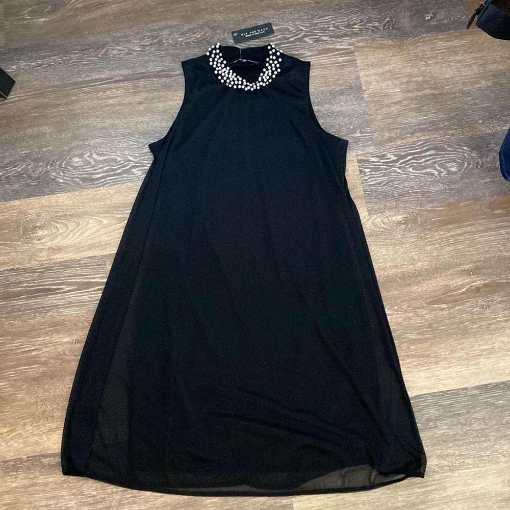 NWT-Black knit sleeveless dress with sheer overlay-pearl collar size M